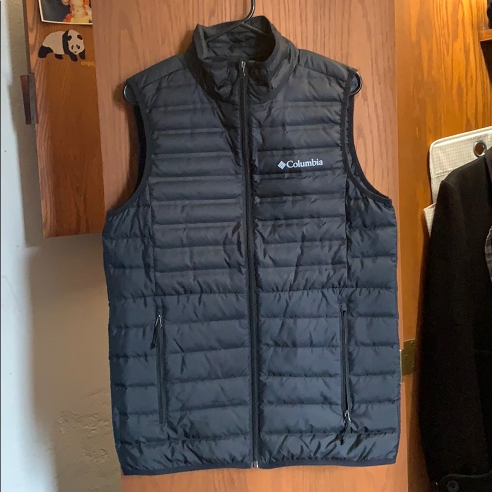 Men’s Columbia Down Vest (S)